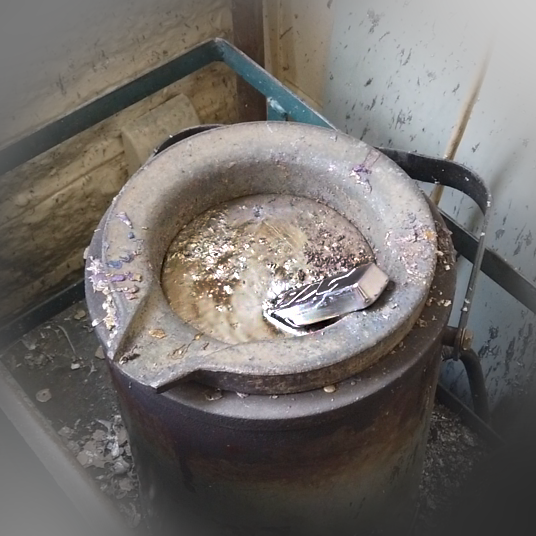 Casting pot